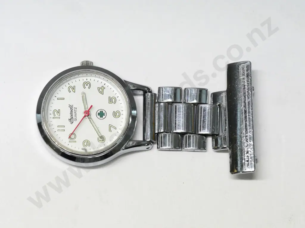 Ingersoll quartz nurses watch Image 1++