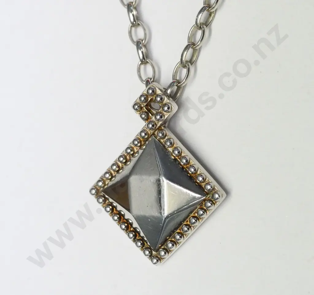 silver pendant stamped 925 Image 1++