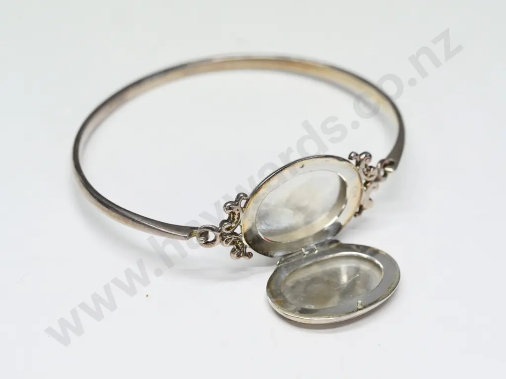 silver locket bangle stamped 925 Image 1++