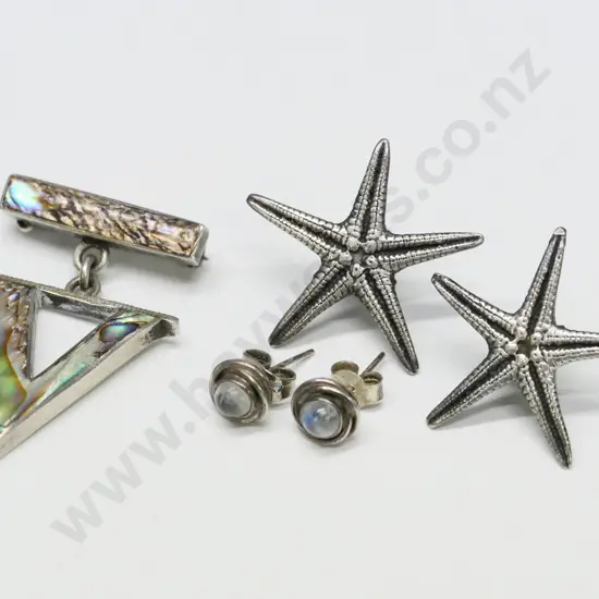 silver brooch stamped stgsilver & 2 pairs of earrings