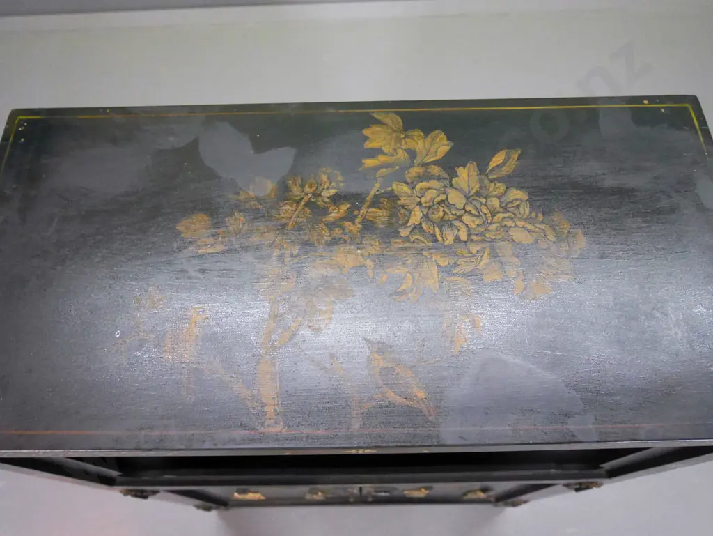 vintage Chinese hand-painted 2-door cabinet with relief figural decoration - hinges need attention H940 W630 D310 Image 1++