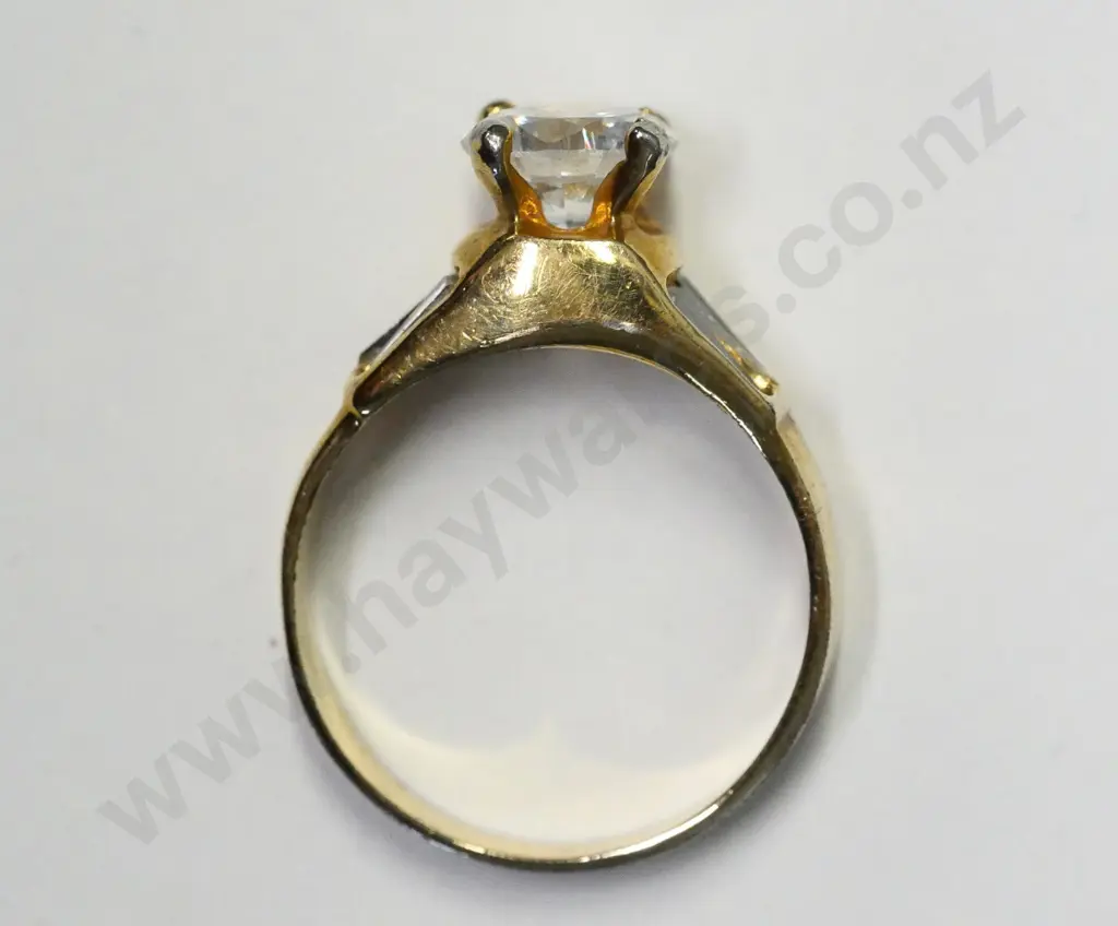 dress ring stamped 18kTGE Image 1++
