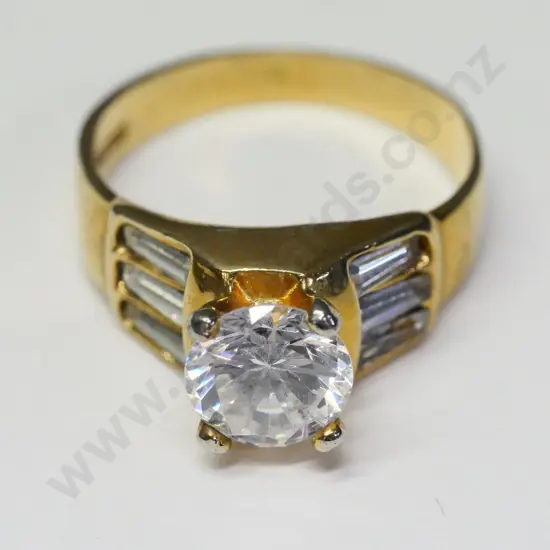 dress ring stamped 18kTGE