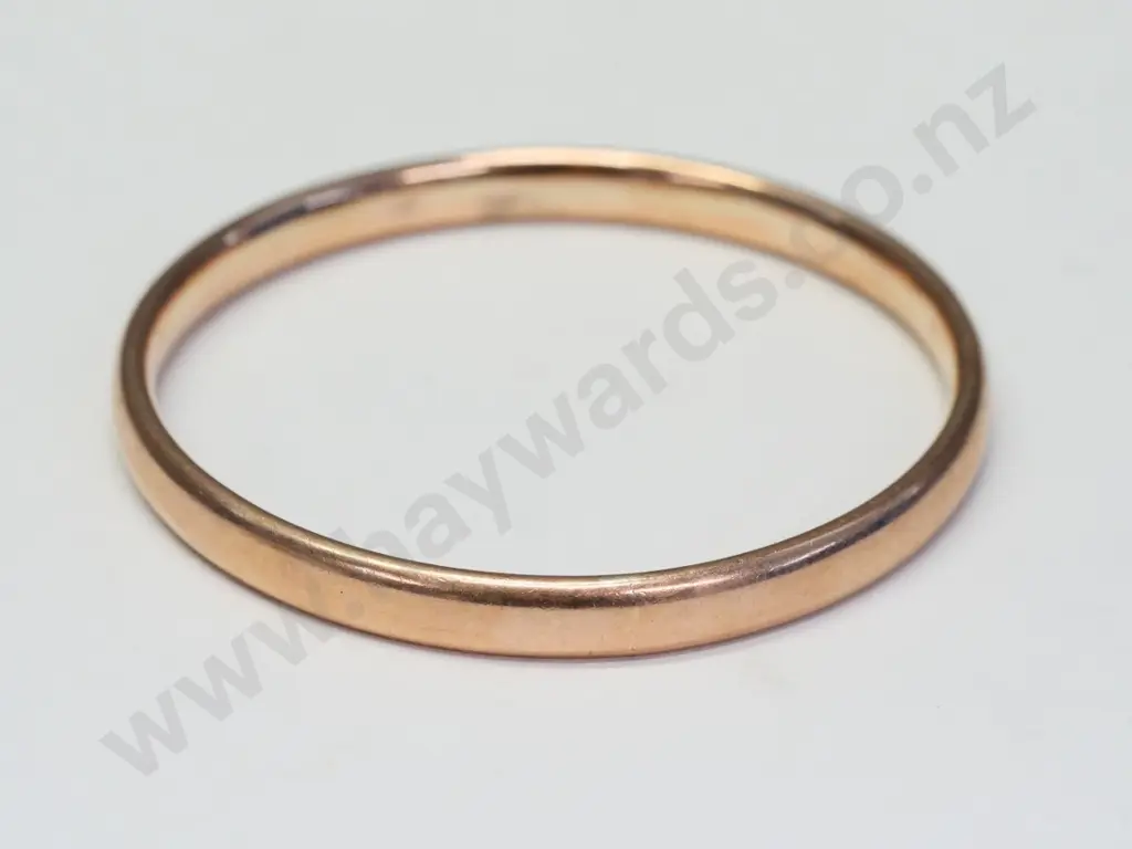 gold bangle stamped 9ct sil lined Image 1++