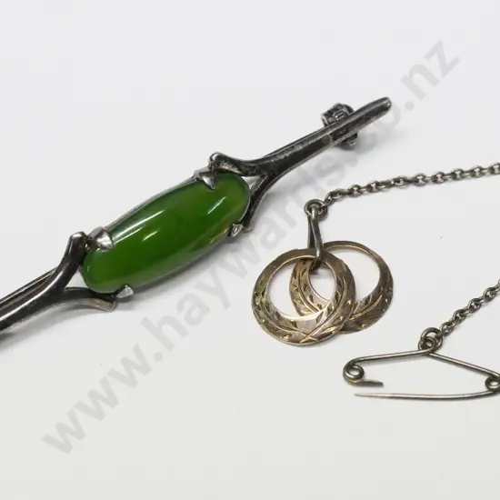 9ct lapel brooch & greenstone bar brooch