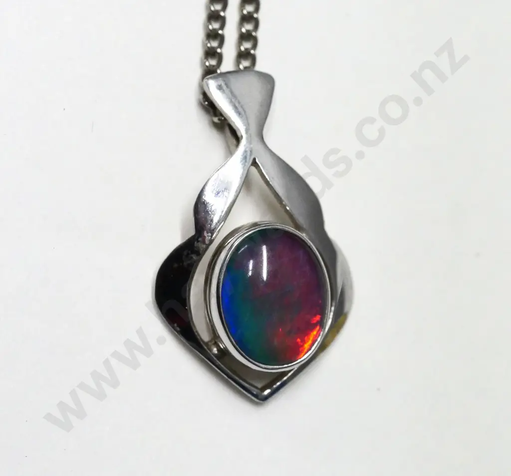 opal necklace no marks Image 1++