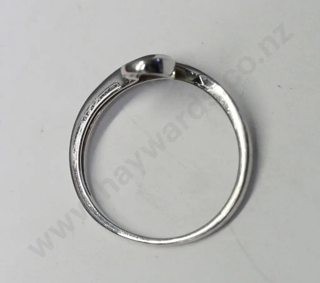 silver cz dress ring stamped 925 Image 1++