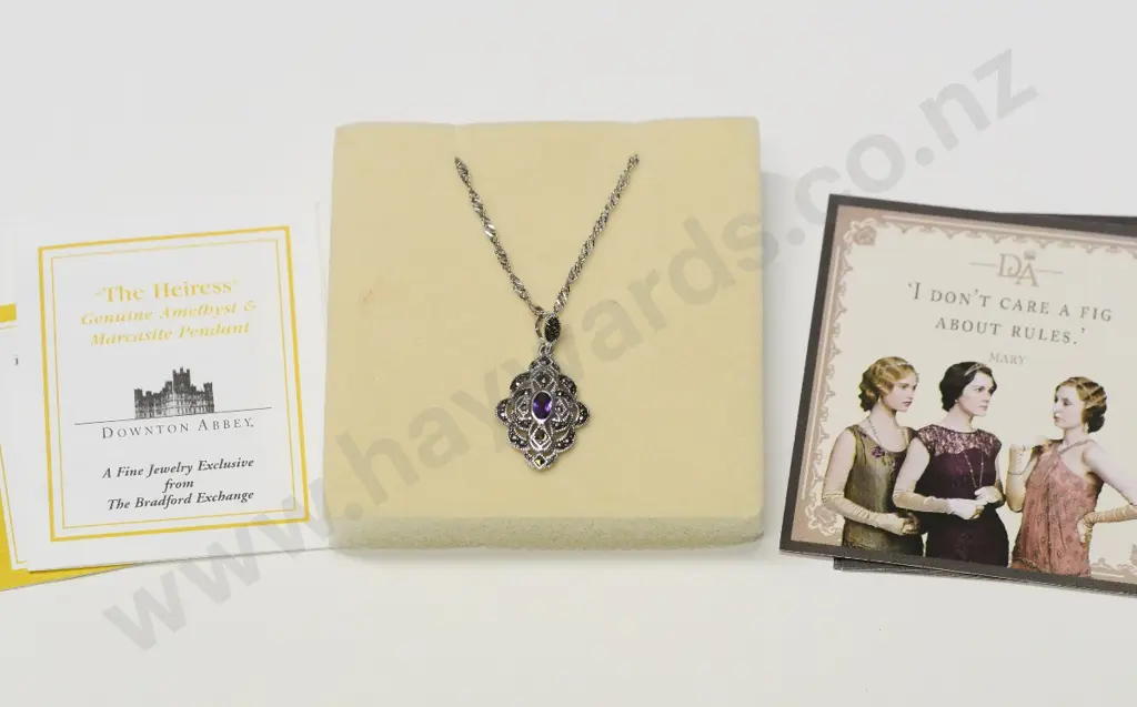 silver & amethyst pendant stamped 925 Image 1++