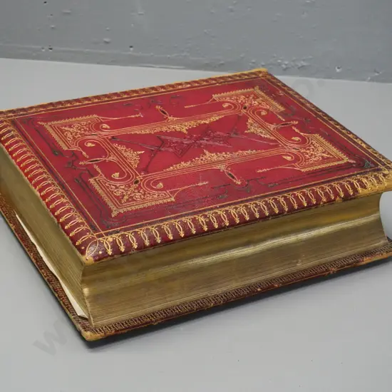 large leather bound 1870 Cassell Petter & Galpin book of 250 Gustave Dore engravings - foxing throughout 390x320x110