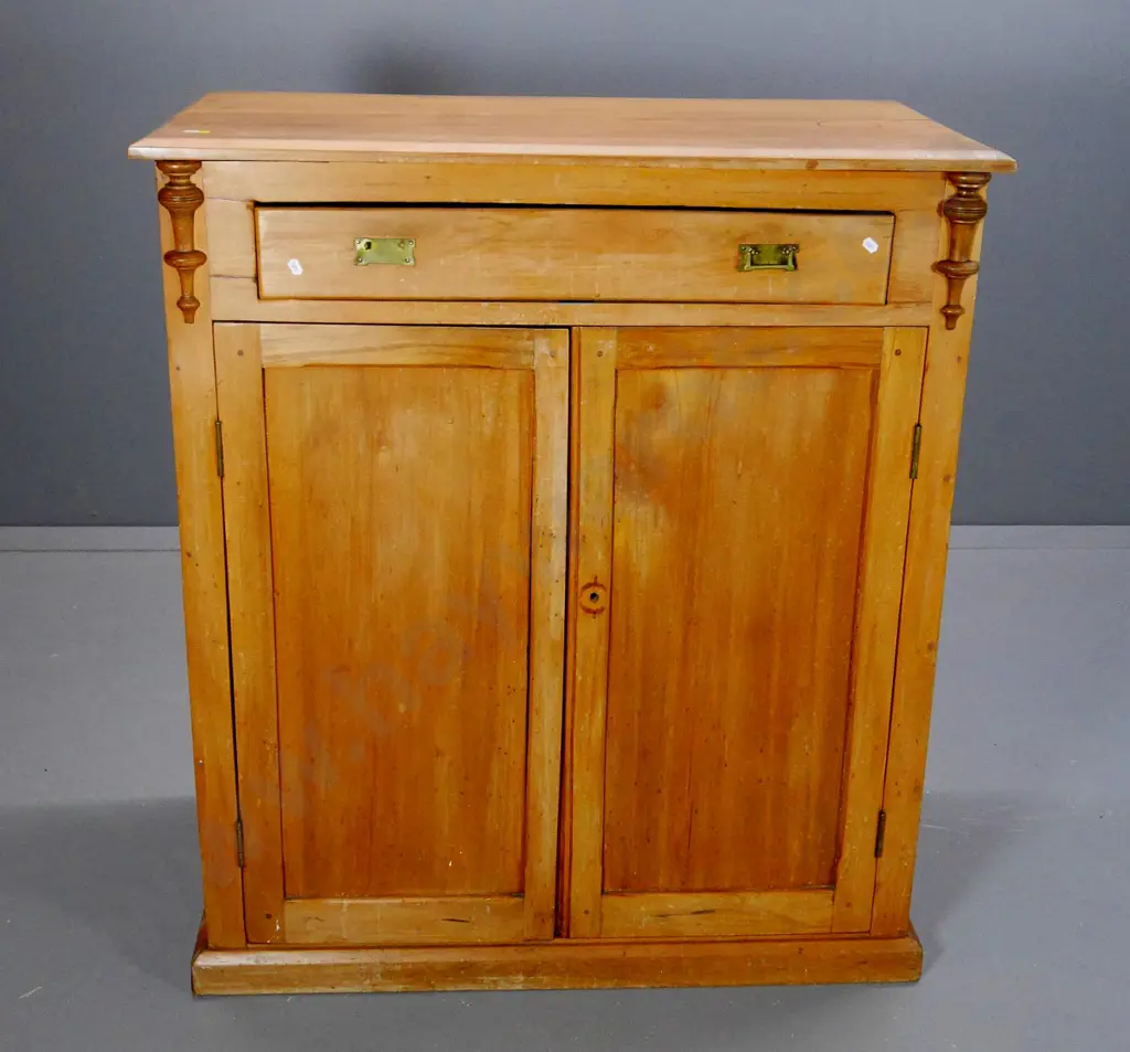 vintage kauri tall sideboard w/ 1 door, 2 drawers, turned corbels, split in top, missing handles H1060 W940 D490 Image 1++
