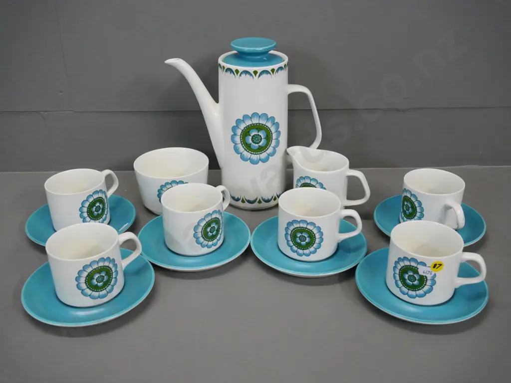 retro J&G Meakin 15-piece coffee set Image 1++