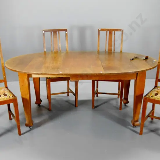 deco oak oval dining table, crank extension w/1 leaf, 4 matching slat-back chairs, Liberty fabric, extended L-1780 W1070