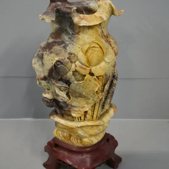 Chinese carved soapstone vase H-300 W-150