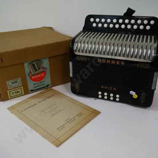 Hohner Erica button accordion H270 W280 w/original cardboard box, wear to box