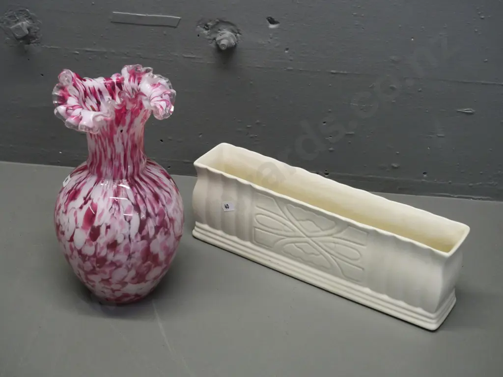 2 vases - Beswick white glaze flower trough and pink and white stipple frilled vase H-250 Image 1++