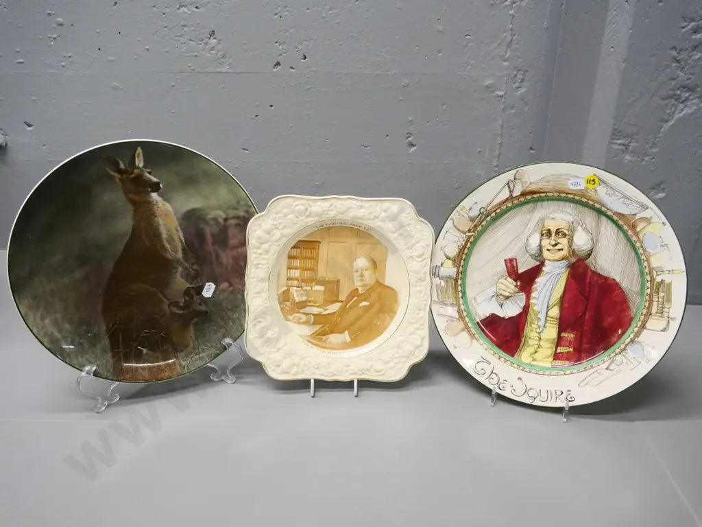 3 display plates - 2 Royal Doulton - Squire and kangaroo D-260, and a Ducal Winston Churchill Image 1++