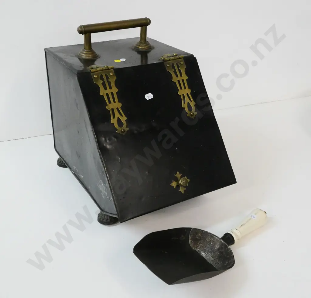 vintage metal coal scuttle with tin liner, brass hinges and handle and porcelain-handled shovel H370 W-270 D-420 Image 1++