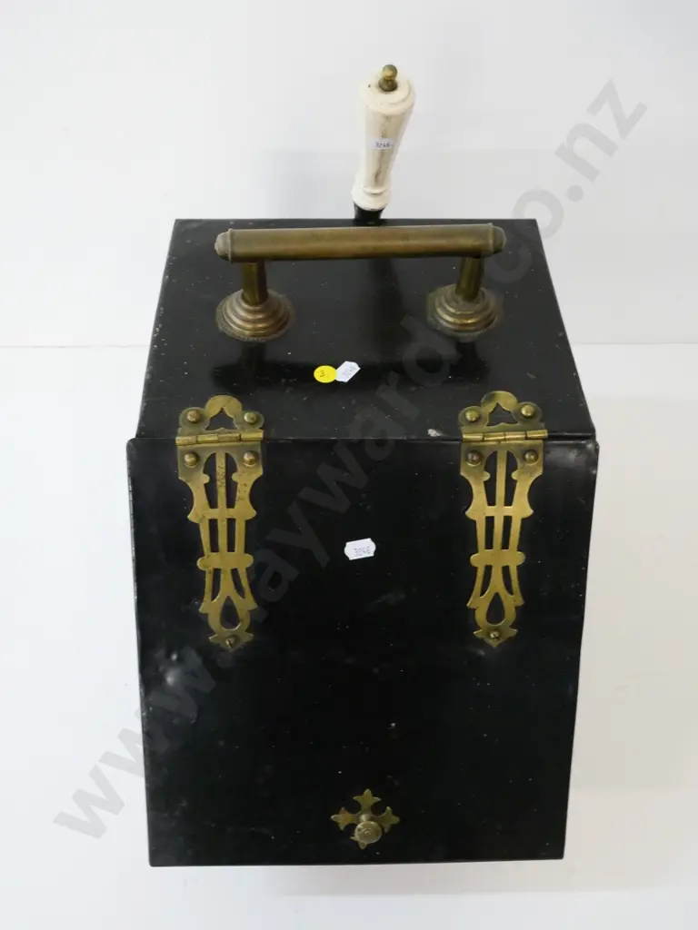 vintage metal coal scuttle with tin liner, brass hinges and handle and porcelain-handled shovel H370 W-270 D-420 Image 1++
