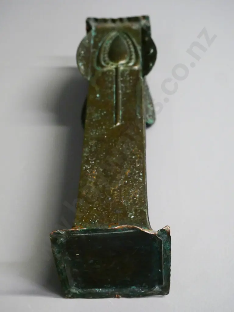 restorer's arts & crafts style copper vase - has damage to base and top rim H-270 at base 70x70 Image 1++