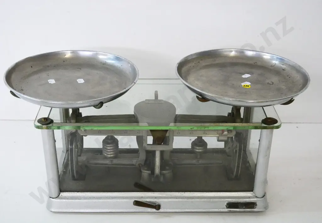 heavy metal glass-encased balance scales - marked 'Torsion Balance' H-240 W-410 D-200 Image 1++