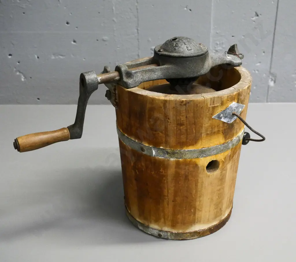 vintage small wood & metal hand-crank ice cream maker - top stamped White Mountain Freezer H-260 Image 1++