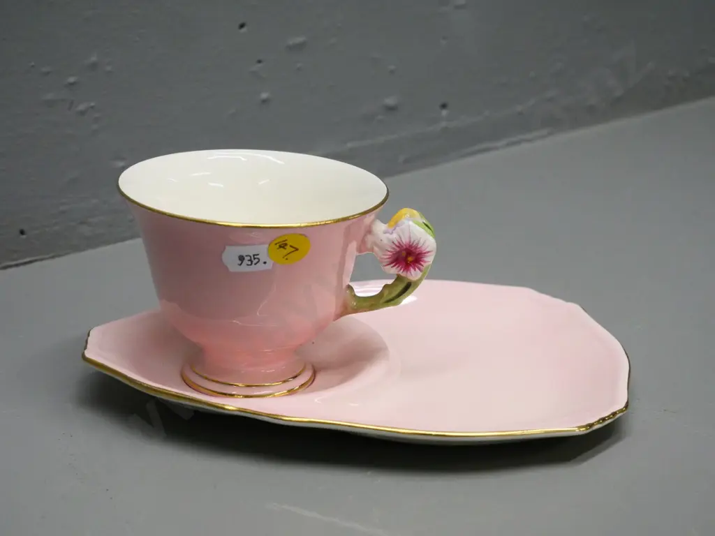 Royal Winton petunia flower-handled pink glaze tennis set Image 1++