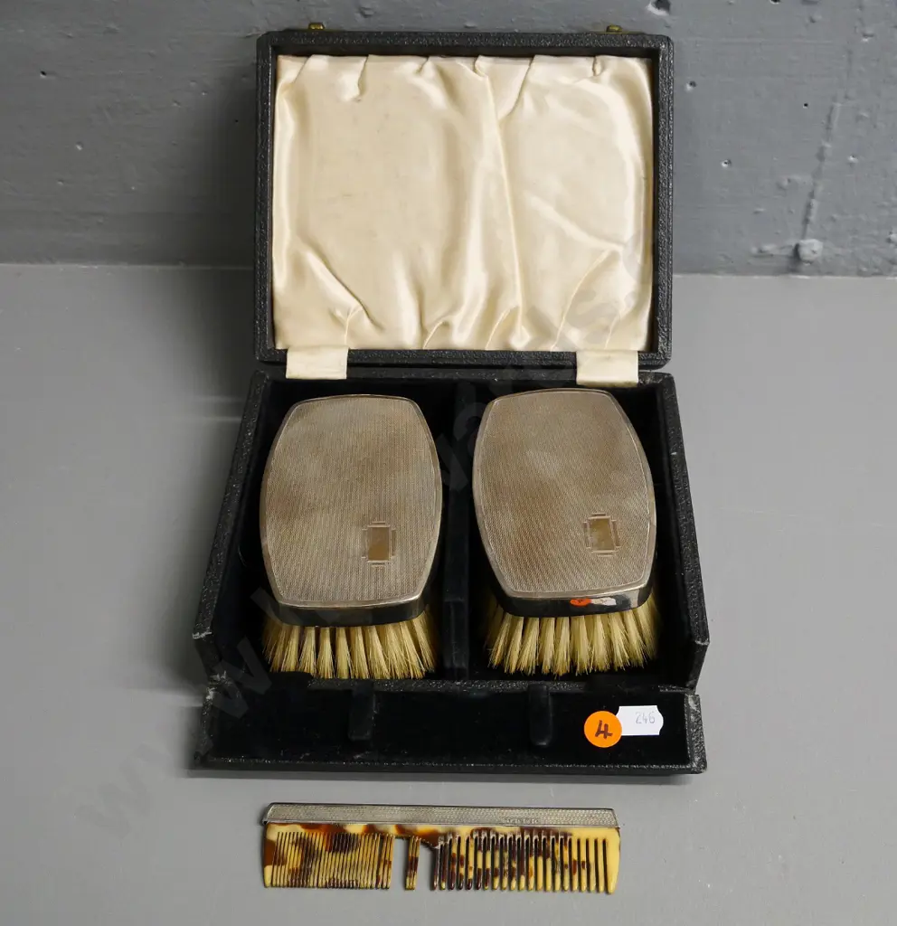 cased sterling silver backed brush and comb set - damage to teeth of comb Image 1++