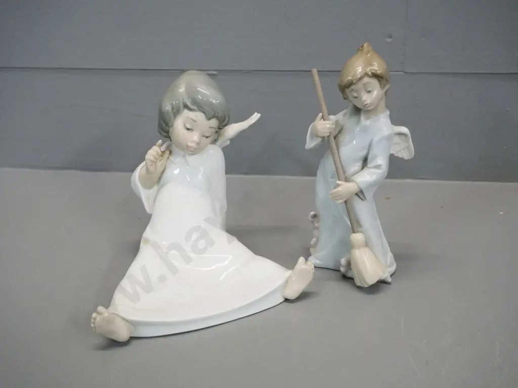 2 Lladro angel figurines - standing one is H-170 Image 1++