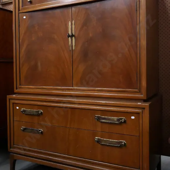 mid-century Red Lion mahogany manrobe with 6 drawers (3 internal) brass handles, polish wear on top H1430 W1060 D510