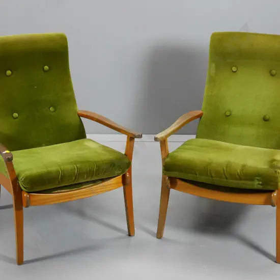 pair of mid-century Morgan lounge chairs w/velvet upholstery - wear to polish on arms H870 W630 D750