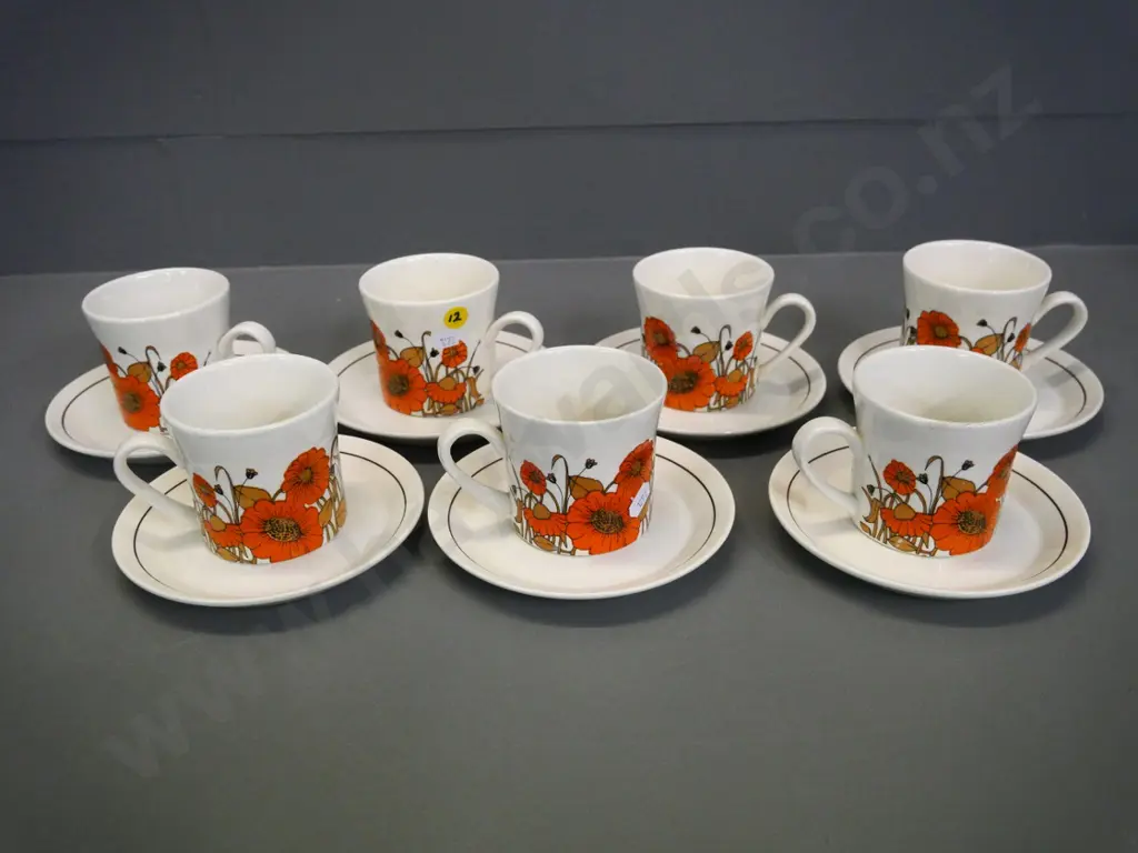 7 retro Crown Lynn Sorrento cups and saucers Image 1++