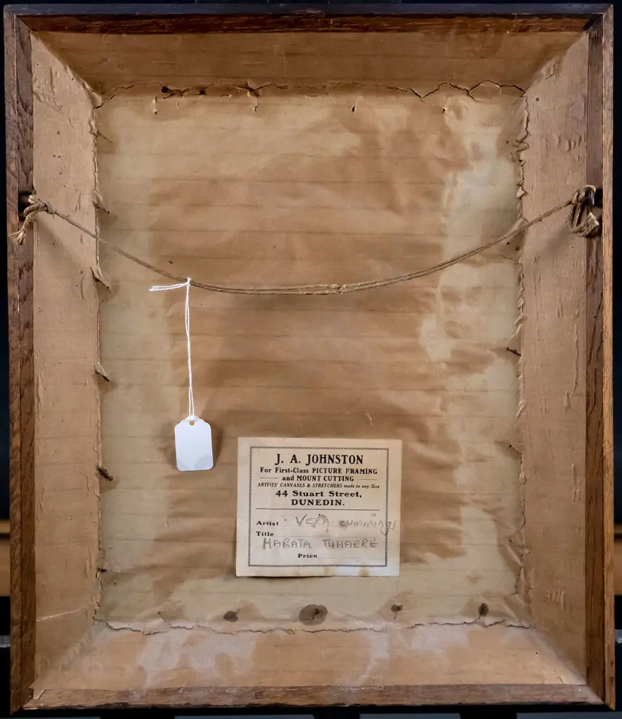 oak-framed print - Vera Cummings portrait of Harata Tuhaere - H-260 W-205 Image 1++