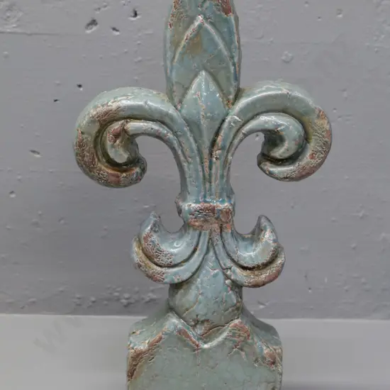 heavy antiqued glaze finish pottery fleur-de-lys ornament H-390 W200