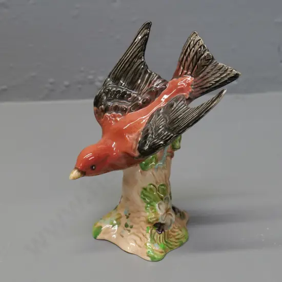 Beswick bird figurine - stamped 928. H-155