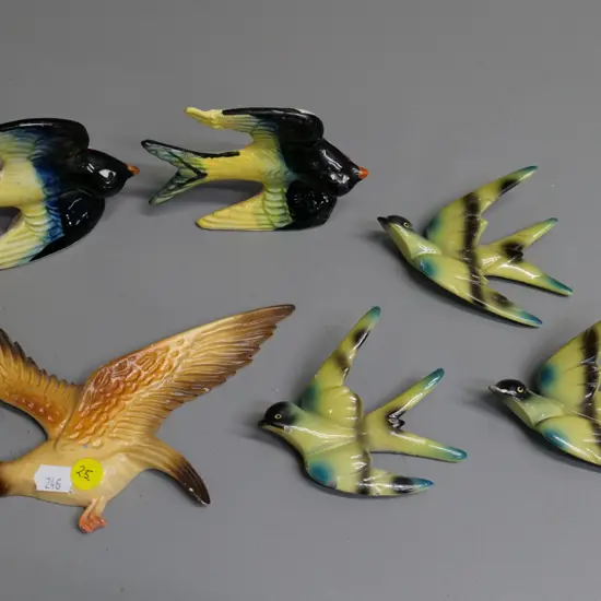 various porcelain birds figures - 4 wall hanging, 2 standing, some chips and repairs - largest is L-185