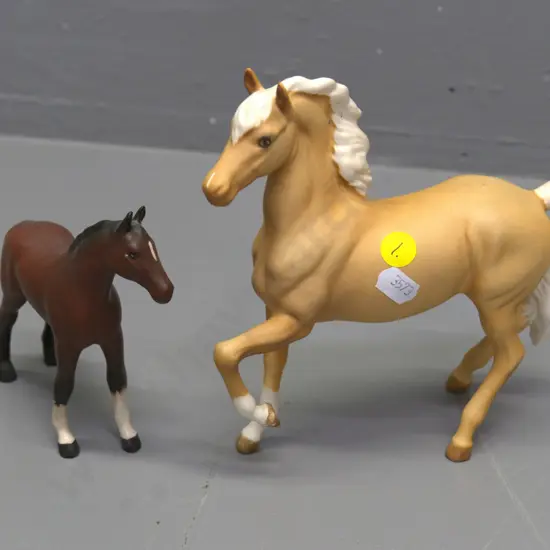 2 Beswick matte glaze figures - horse and foal, larger is H-170 L-170