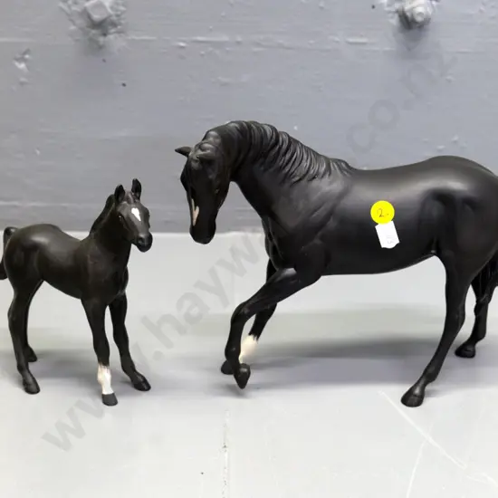 2 Royal Doulton matte glaze figures - matching horse and foal, larger is H-190 L-240