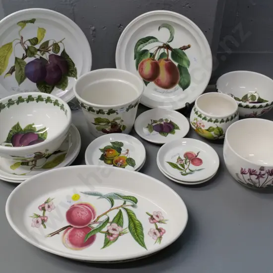 Portmerion china - 14 pieces of Pomona and a Botanic Gardens bowl