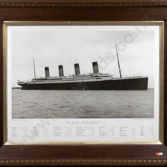 Oak framed photographic print "RMS Titanic" slight surface scratching H-540 W-670
