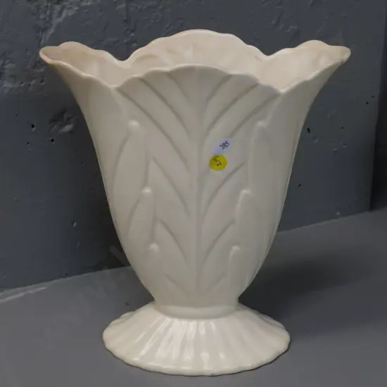 Beswick large cream glaze leaf pattern vase H-280 W-250