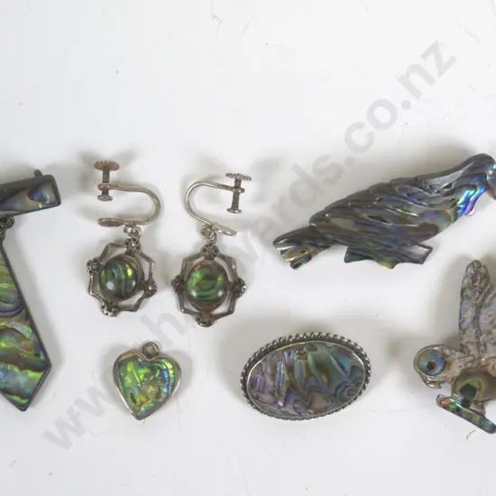 4 paua shell brooches, pair paua shell earring & paua shell heart necklace [no chain