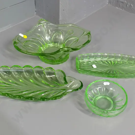 4 green depression glass items - 3 dishes and 1 bowl H-100 W-280