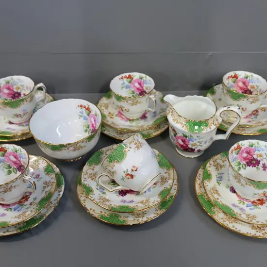 Crown Staffordshire floral 20-piece tea set