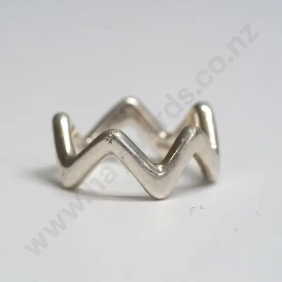 silver zig zag ring stamped 925