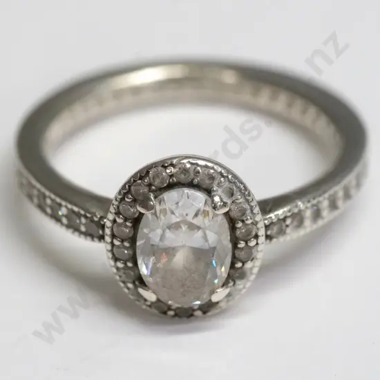 silver dress ring stamped S925 Ale 50