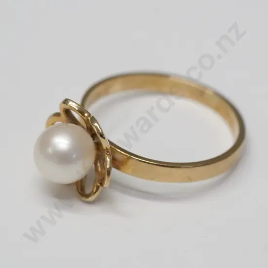 pearl dress ring no markings