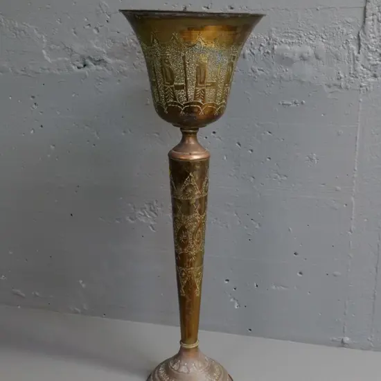 tall figured brass / copper vase or jardiniere H-660 D-220 at top rim