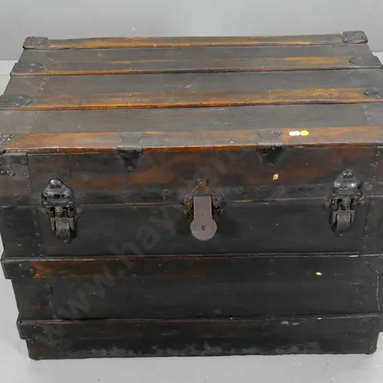 vintage canvas and wooden slat travel trunk, metal caps and handles, no tray H520 W710 D460