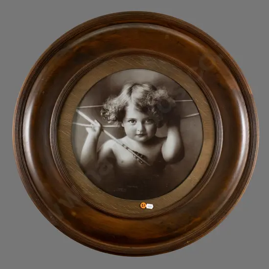 circular framed cupid print "Cupid Awake" Diam-310