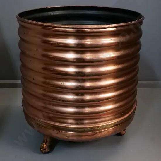 ribbed copper 3-footed wood bin H-450 Diameter 390